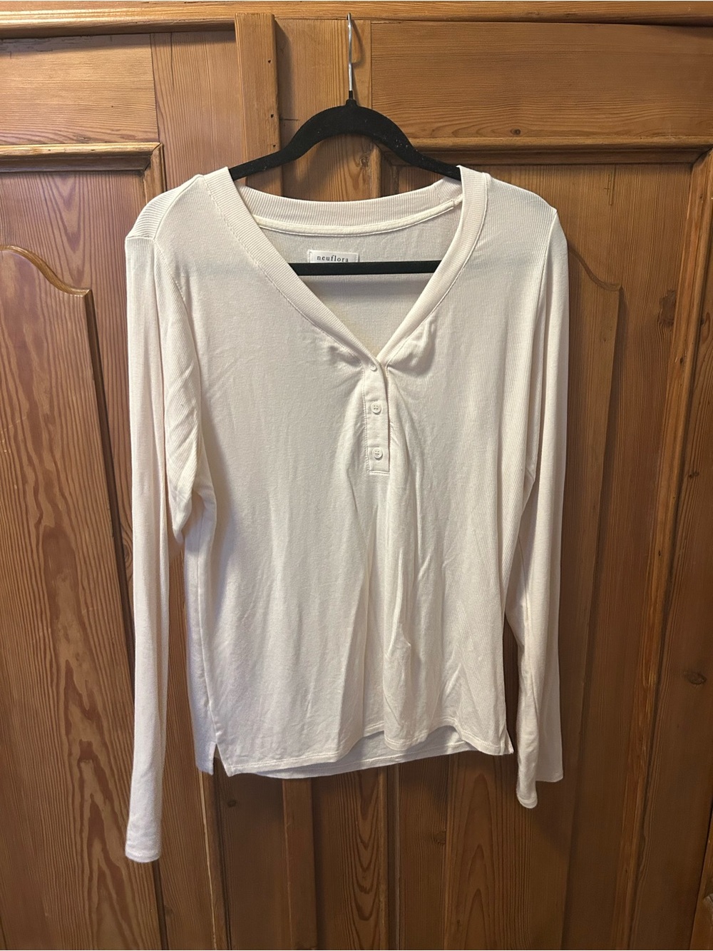 Neuflora Long-Sleeve Henley Top in White